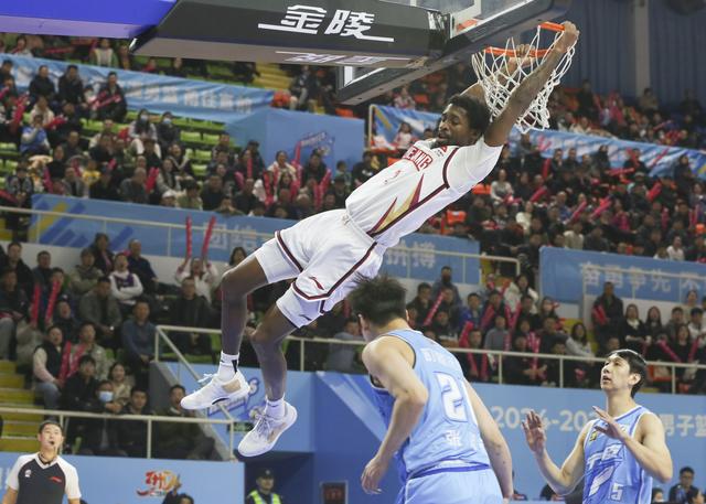 #（体育）篮球——CBA常规赛：宁波町渥不敌浙江稠州金租-6.jpg