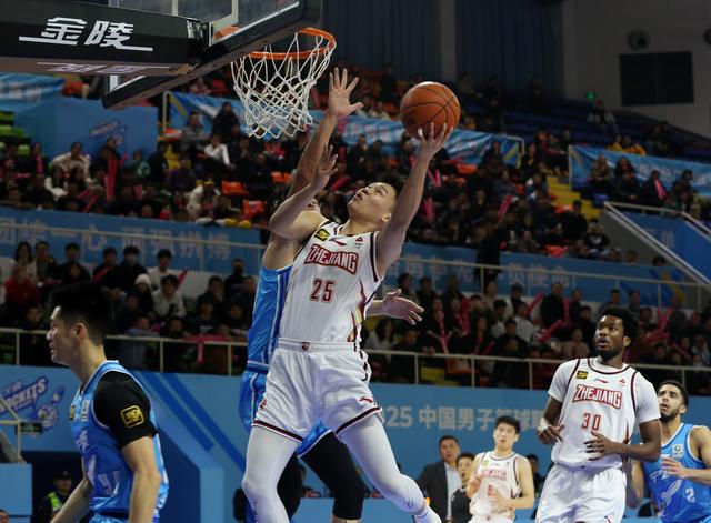 #（体育）篮球——CBA常规赛：宁波町渥不敌浙江稠州金租-7.jpg