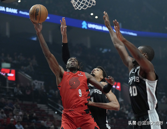 大逆转！文班28+7+7，瓦塞尔16中9，保罗被驱逐，西部格局巨变-3.jpg