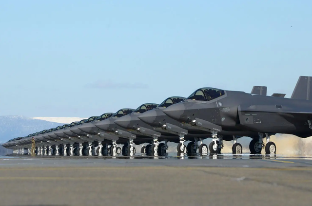 从海陆空三军装备来对比，2024年中美之间的军事实力，还差多少？-8.jpg