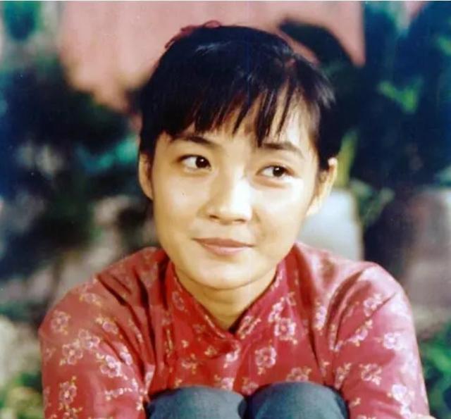 生前风光，死后凄凉的10位明星，葬礼还没办完，家人却忙着争遗产-3.jpg