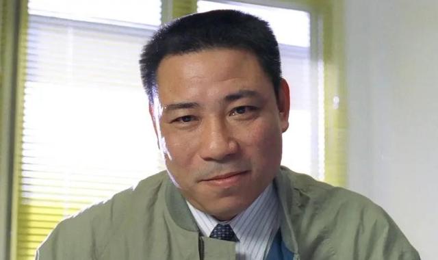 生前风光，死后凄凉的10位明星，葬礼还没办完，家人却忙着争遗产-5.jpg