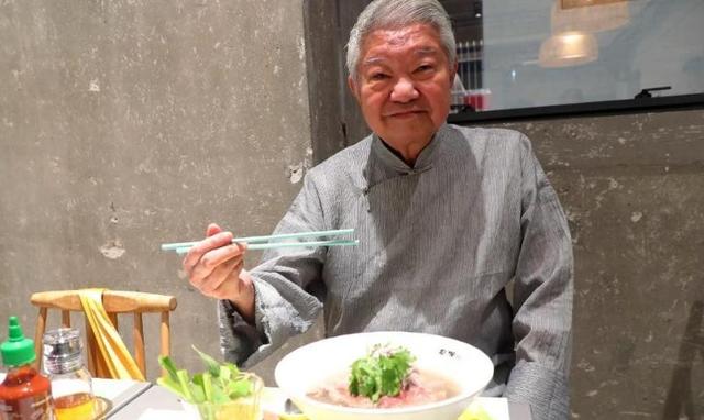 生前风光，死后凄凉的10位明星，葬礼还没办完，家人却忙着争遗产-4.jpg