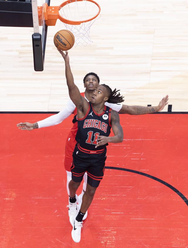 （体育）篮球——NBA常规赛：猛龙不敌公牛-9.jpg