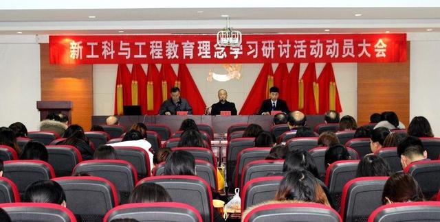 NHL首位出生于中国的球员，贺凯文正式签约温尼伯喷气机-5.jpg