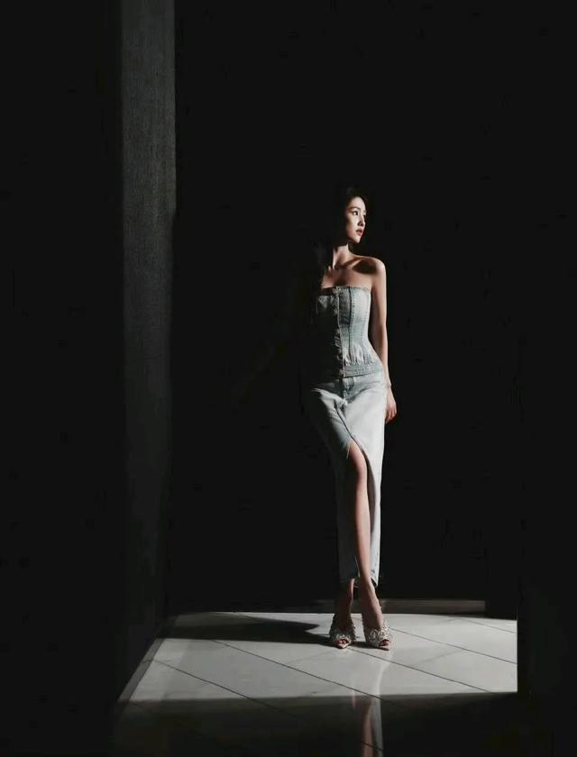 女明星-5.jpg