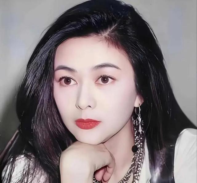 这20位绝美女明星，进来看看有没有你的女神-7.jpg