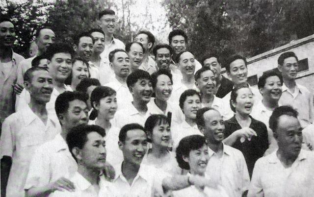 还记得新中国“22大明星”，如今5位健在，最大的96岁，最小86岁-6.jpg