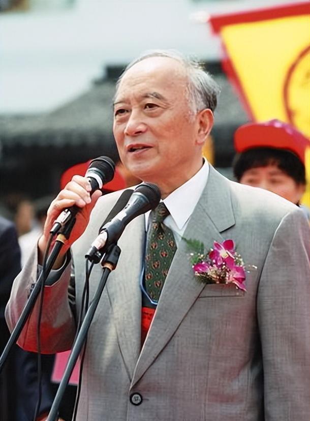 还记得新中国“22大明星”，如今5位健在，最大的96岁，最小86岁-33.jpg