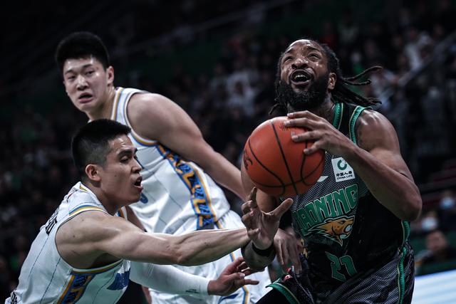 （体育）篮球——CBA常规赛：辽宁本钢不敌北京北汽-8.jpg