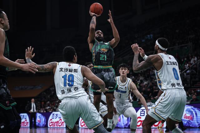 （体育）篮球——CBA常规赛：辽宁本钢不敌北京北汽-15.jpg