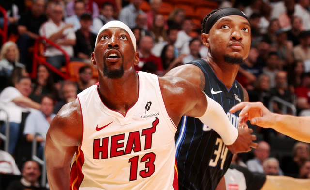 22日NBA前瞻：詹姆斯再冲历史第一里程碑 哈登只差13分超越邓肯-2.jpg