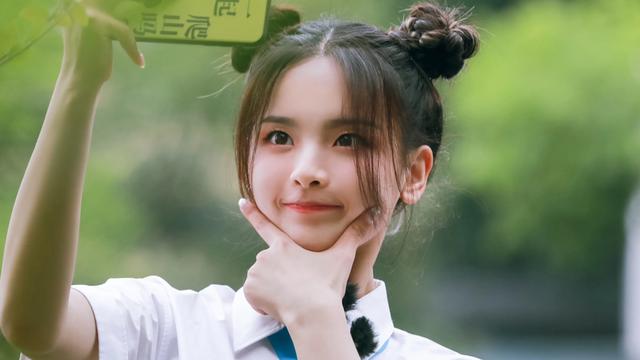 2024年底十大明星美女排行榜：群芳争艳，谁领风骚？-8.jpg