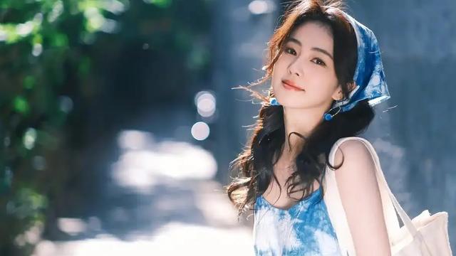 2024年底十大明星美女排行榜：群芳争艳，谁领风骚？-10.jpg