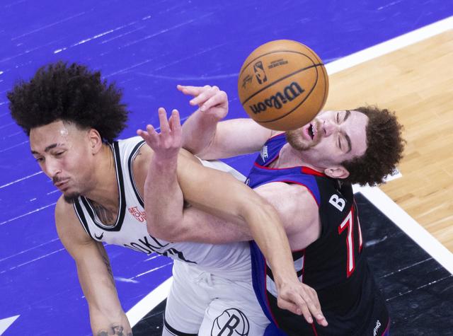 （体育）篮球——NBA常规赛：猛龙不敌篮网-9.jpg