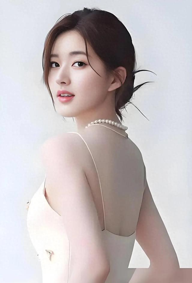 近期娱乐圈内几位明星的热度及他们的相关事迹。-1.jpg
