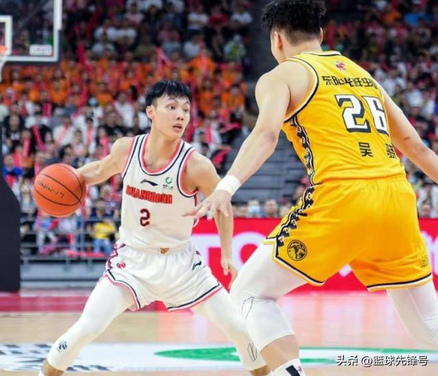 CBA太疯狂了！随着广东队负广厦，同曦胜广州队，CBA排名大变化-6.jpg