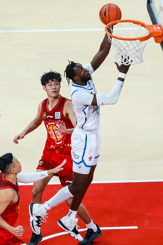 #（体育）篮球——CBA常规赛：深圳马可波罗胜宁波町渥-4.jpg