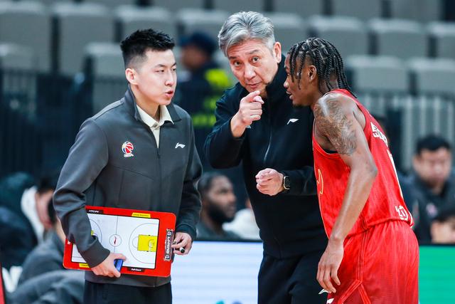 #（体育）篮球——CBA常规赛：深圳马可波罗胜宁波町渥-10.jpg