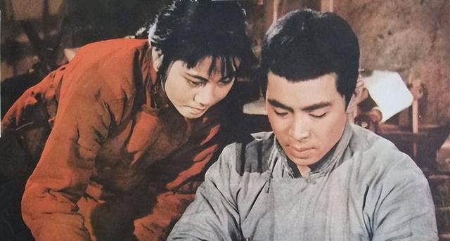 新中国“22大明星”：17位已离世，如今5位健在，最大的96最小86-13.jpg
