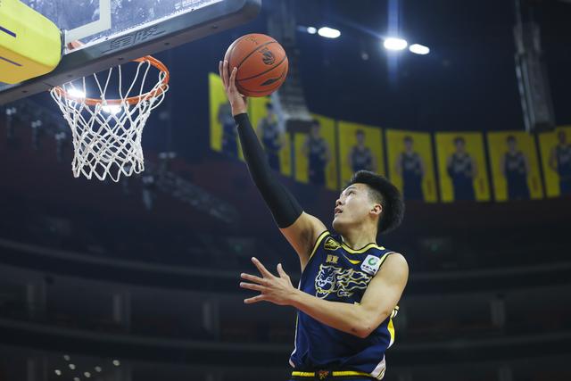 #（体育）篮球——CBA常规赛：广东东阳光胜宁波町渥-7.jpg
