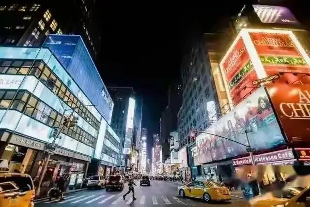 今日头条穷人与富人：谁才是社会发展的真正“推手”？引言：一场-3.jpg