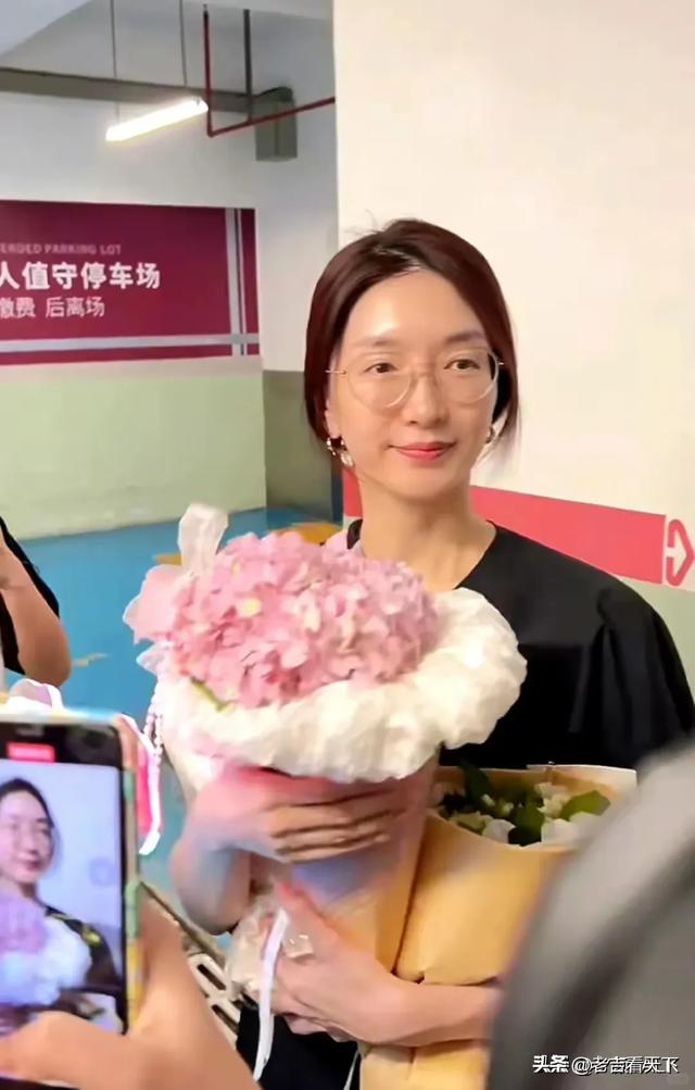 明星素颜真面目，林心如像农村大妈，朱丹肤色蜡黄，董洁真没想到-8.jpg