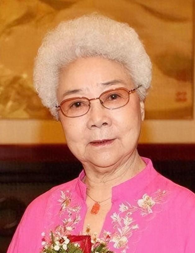 新中国“22大明星”：17位已离世，如今5位健在，最大的96最小86-13.jpg