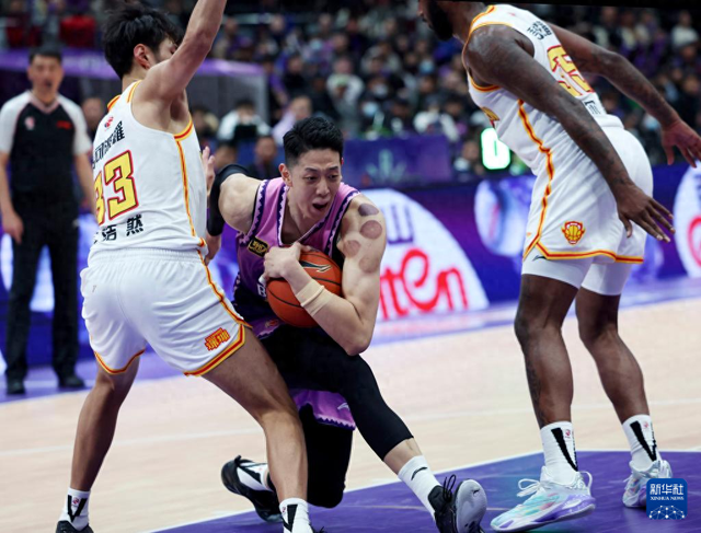 篮球——CBA常规赛：北京控股胜深圳马可波罗-1.jpg