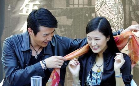 一直以为电视里都是演的，没想到竟是真夫妻的 11 对明星-5.jpg