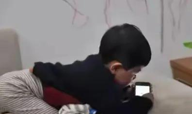 今日头条爆款文章：一部手机对孩子的影响！是好是坏您怎么看？-5.jpg