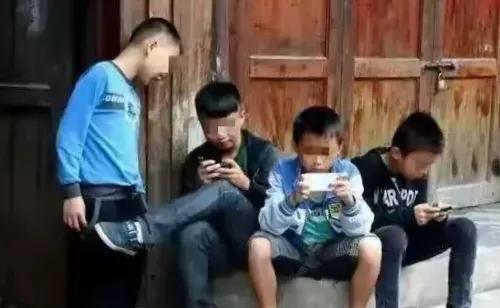 今日头条爆款文章：一部手机对孩子的影响！是好是坏您怎么看？-7.jpg
