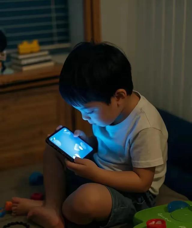 今日头条爆款文章：一部手机对孩子的影响！是好是坏您怎么看？-13.jpg