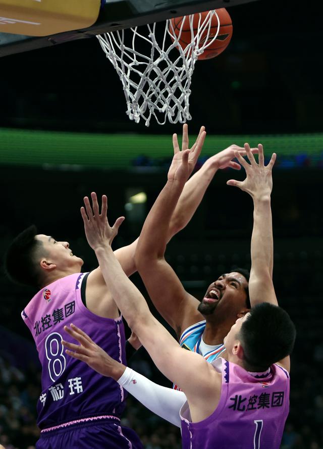 （体育）篮球——CBA常规赛：北京控股不敌新疆伊力特-5.jpg