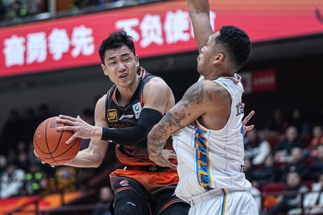 （体育）篮球——CBA常规赛：山东高速胜北京北汽-1.jpg