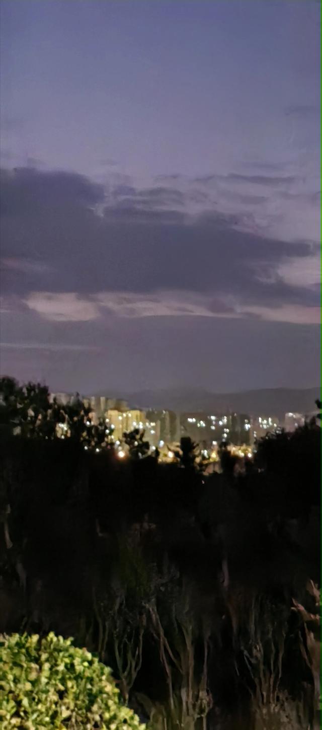 《头条首发》-1.jpg