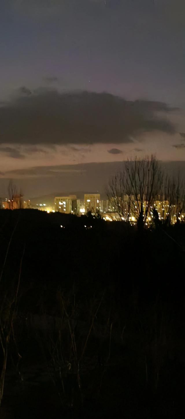 《头条首发》-4.jpg