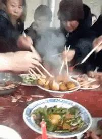 捧腹大笑的20张搞笑动图：能成为公司的销冠不是没有原因的-16.jpg