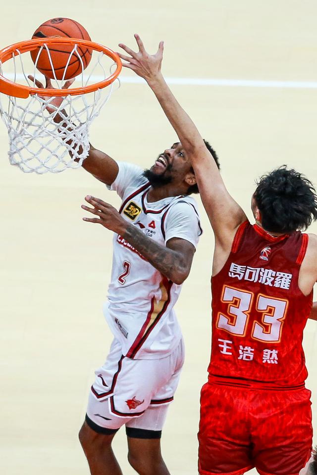 #（体育）篮球——CBA常规赛：浙江稠州金租胜深圳马可波罗-10.jpg