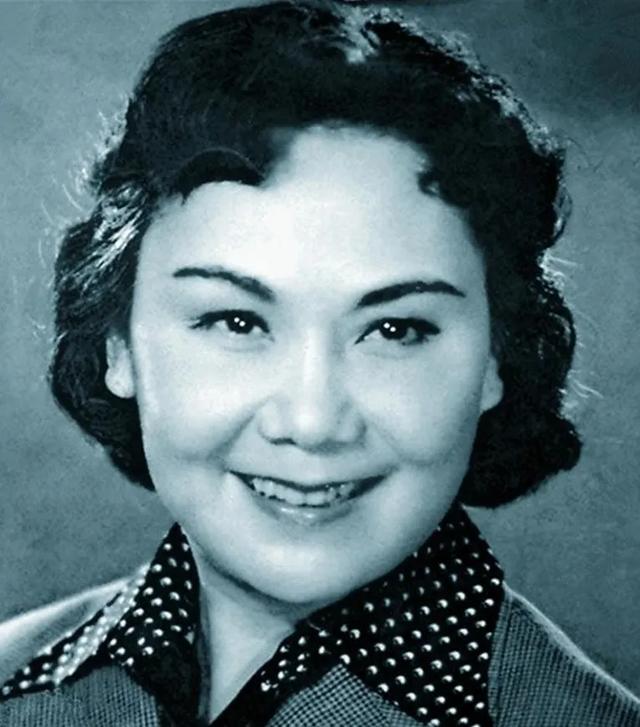 共和国22位电影明星：63年浮沉人生，致敬时代的光影传奇-7.jpg
