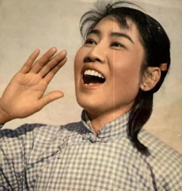 共和国22位电影明星：63年浮沉人生，致敬时代的光影传奇-9.jpg