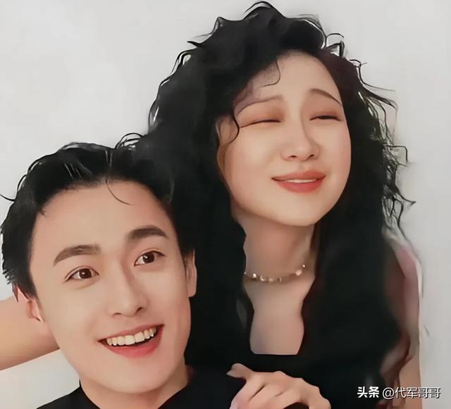 盘点2024年公布恋情的八大明星，你最想祝福谁？-14.jpg