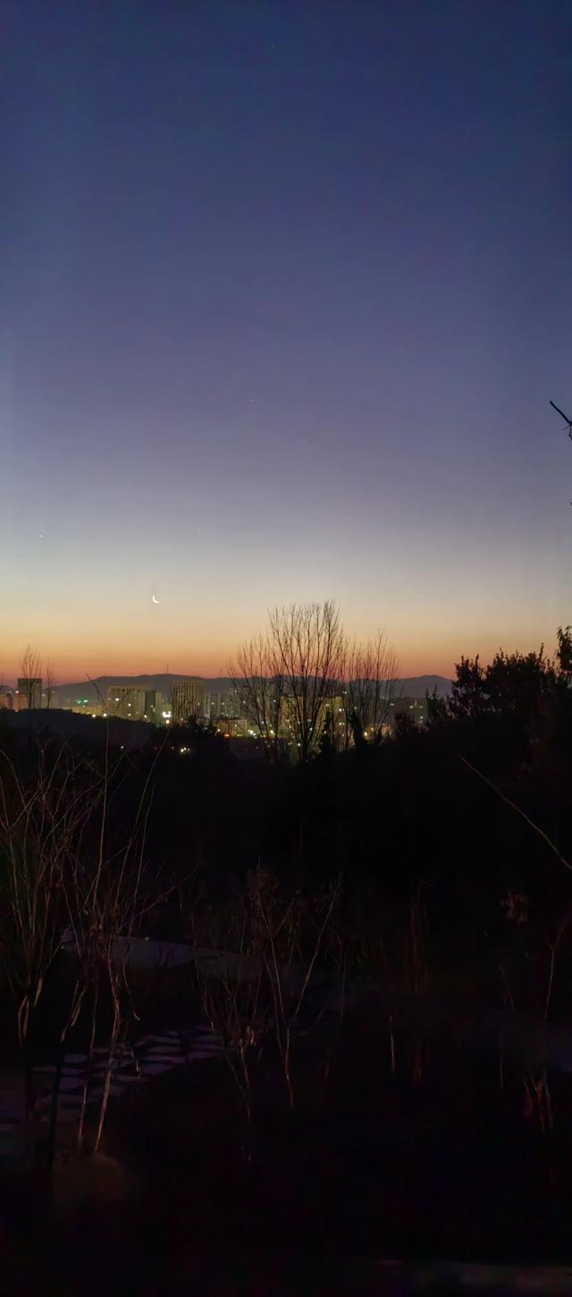 巜头条首发》-2.jpg