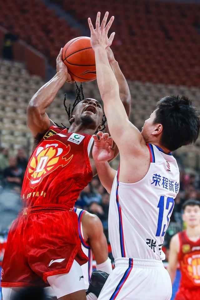 #（体育）篮球——CBA常规赛：深圳马可波罗胜天津先行者-3.jpg