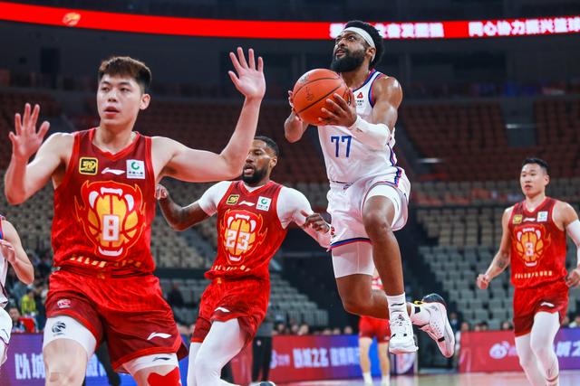 #（体育）篮球——CBA常规赛：深圳马可波罗胜天津先行者-7.jpg
