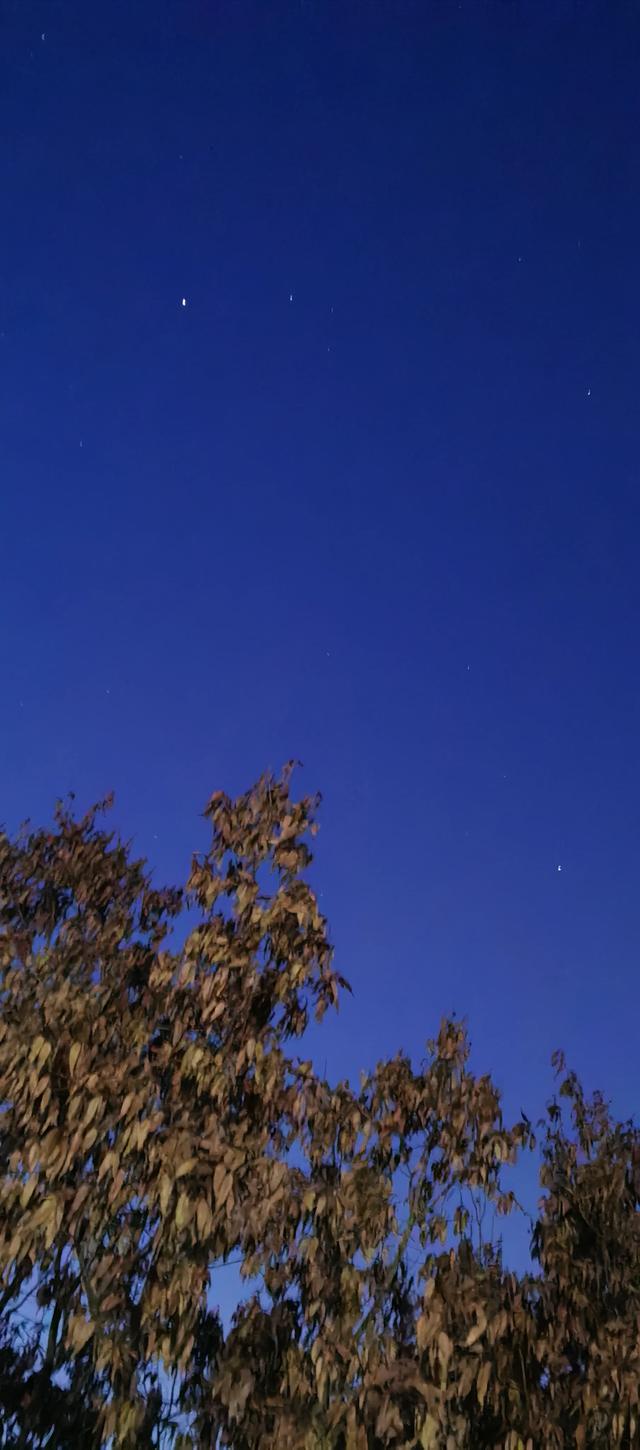 《头条首发》-3.jpg