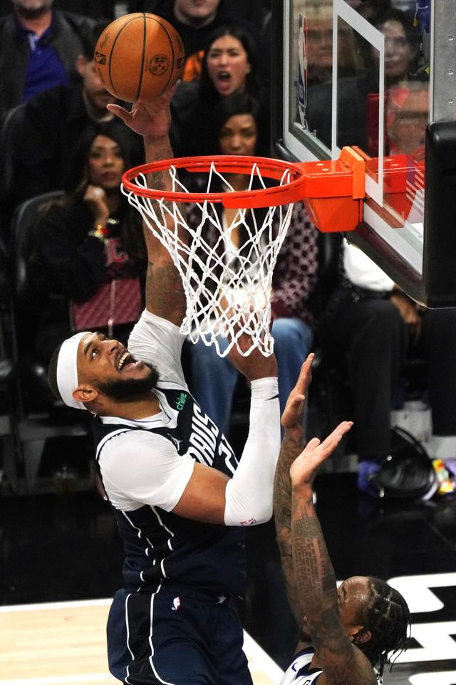 （体育）篮球——NBA常规赛：国王胜独行侠-1.jpg