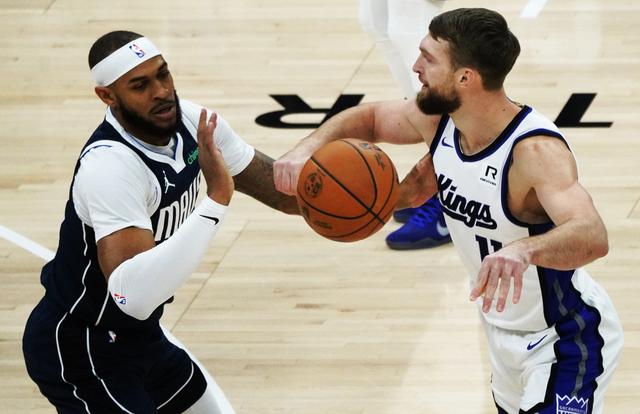 （体育）篮球——NBA常规赛：国王胜独行侠-2.jpg