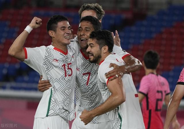 奥运男足-日本点球大战进四强 韩国3-6出局！西班牙5-2大胜 巴西1-0-4.jpg