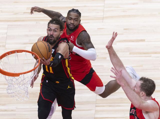 （体育）篮球——NBA常规赛：猛龙不敌老鹰-7.jpg